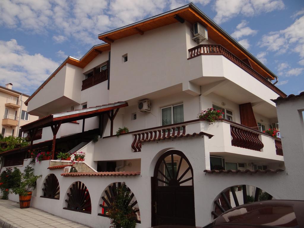 Guest House Rosa كيتن المظهر الخارجي الصورة